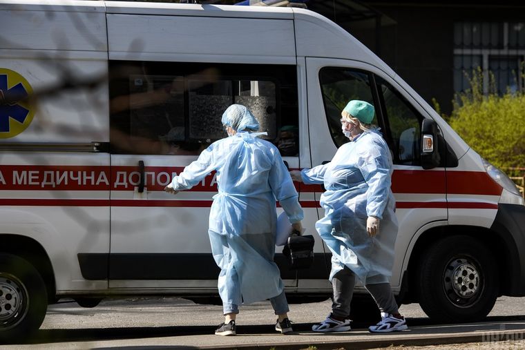 За минулу добу на коронавірус у Києві захворіла рекордна кількість медиків